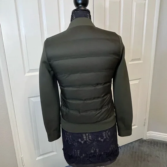 Lululemon Athletica Green Bomber Jacket with Quilted Design - Picture 5 of 13